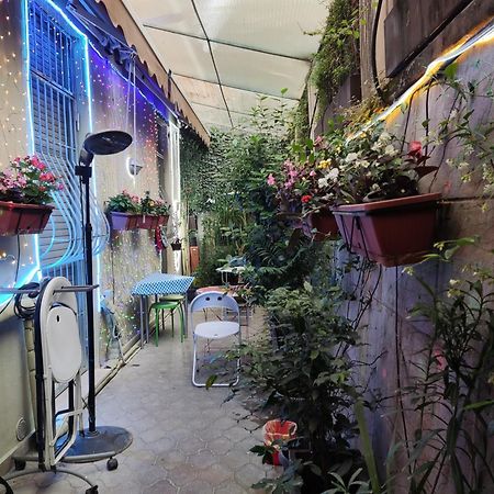 Holiday Jeans Apartment Рим Екстериор снимка