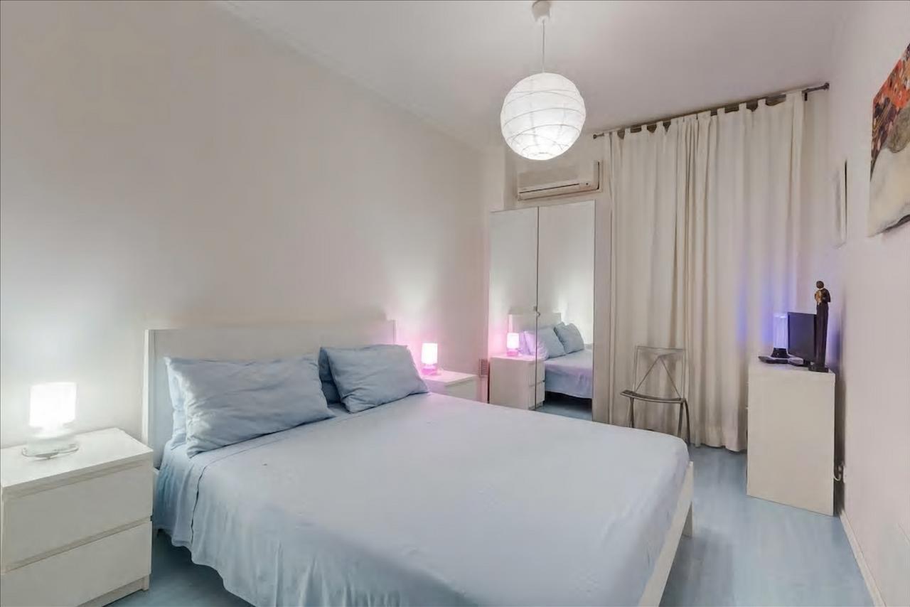 Holiday Jeans Apartment Рим Екстериор снимка