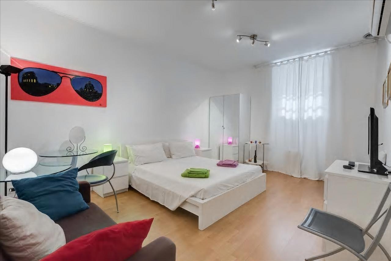 Holiday Jeans Apartment Рим Екстериор снимка